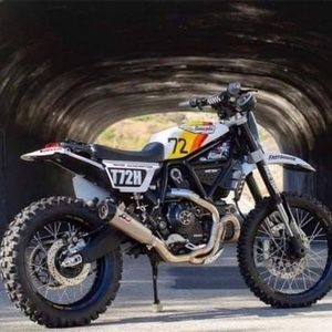 Meet your Posher, Roberto